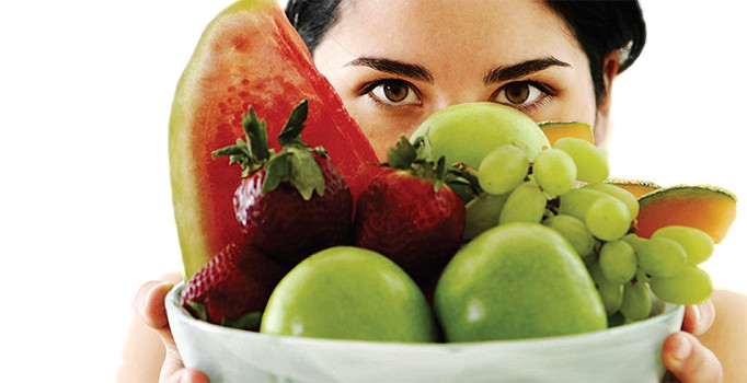 Uzman Diyetisyen Işın Sayın: Sadece meyve yemek kanseri davet ediyor