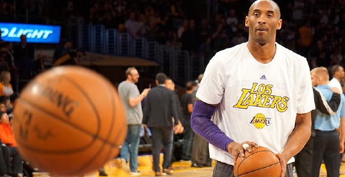 Kobe Bryant ürünleri rekor fiyatlarla satışa sunuldu
