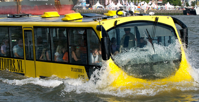 Boğaz'a yeni ulaşım aracı: Amfibüs