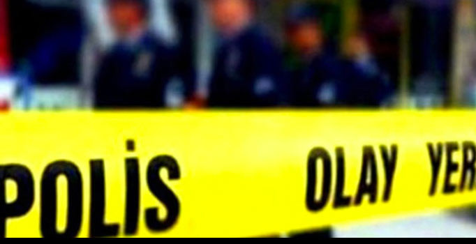 Fatih'te kan donduran olay: Koltuk altlarını kesip kafasından vurdular