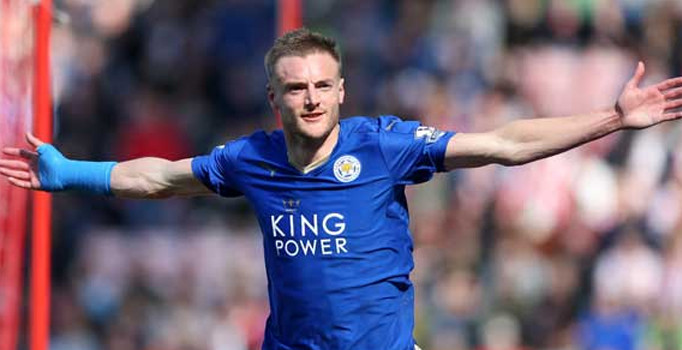 Leicester City Sunderland'i deplasmanda 2-0 yendi