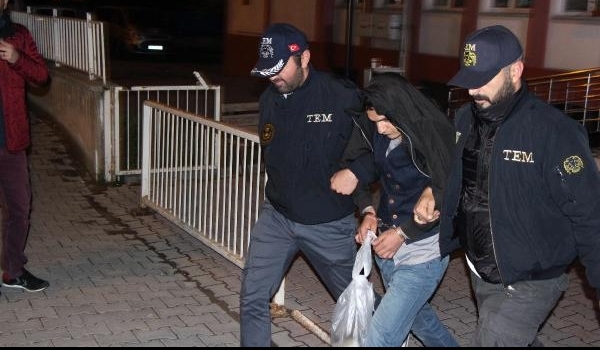 Suriye sınırında  IŞİD mensubu 7 terörist yakalandı