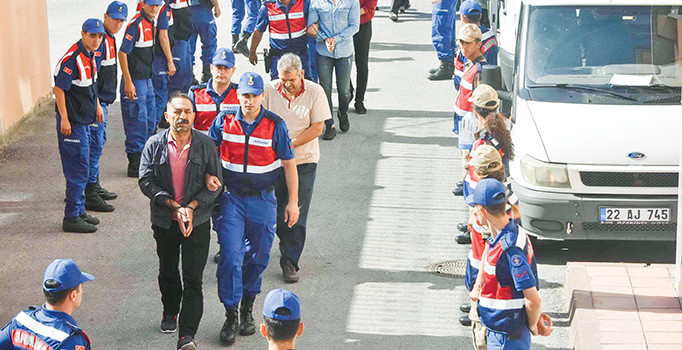 E-mailler deşifre edildi yazışmalar çıktı: FETÖ’cü savcının firar finansörü Alman savcı