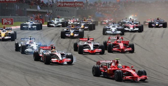 İstanbul Park'ın işletmecisi Vural Ak: Biz olmasak burada ucuza don gömlek satarlardı