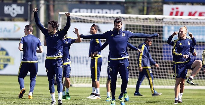 Fenerbahçe derbi hazırlıklarını sürdürüyor