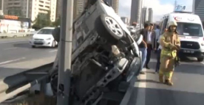 Sınava giden öğretmenler kaza yaptı