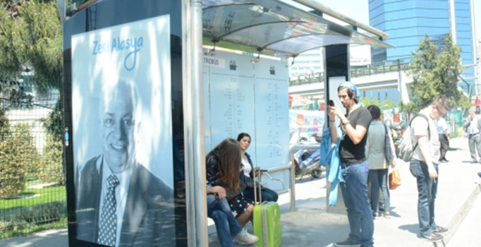 Zeki Alasya için vefa durağı