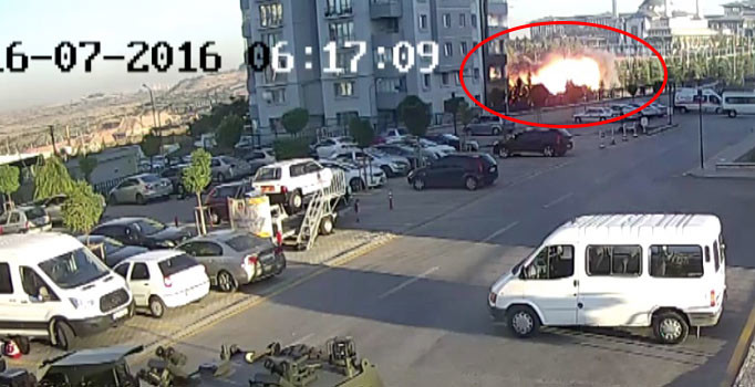 15 Temmuz'dan yeni görüntüler! Darbeciler Külliye'yi böyle bombaladı