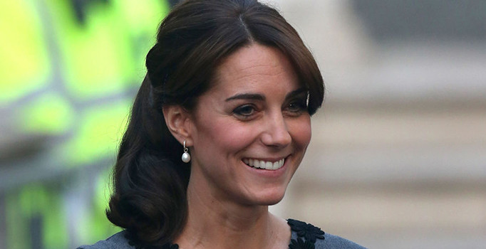 Prenses Kate Middleton'ın nasırlı ayakları tepki topladı