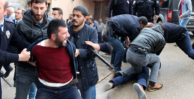 Erzurum’da iki grup arasında bıçaklı kavga: 7 yaralı