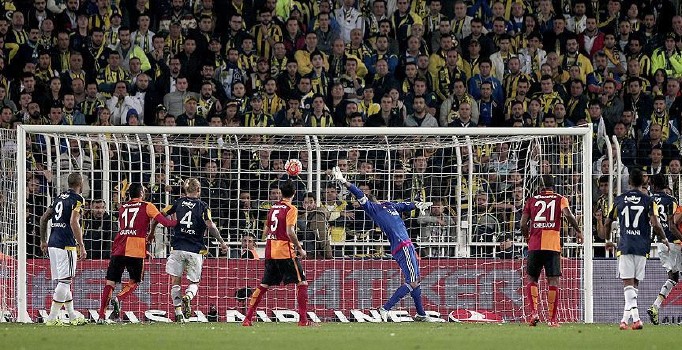 Galatasaray, Süper Lig'de Fenerbahçe'yi konuk edecek