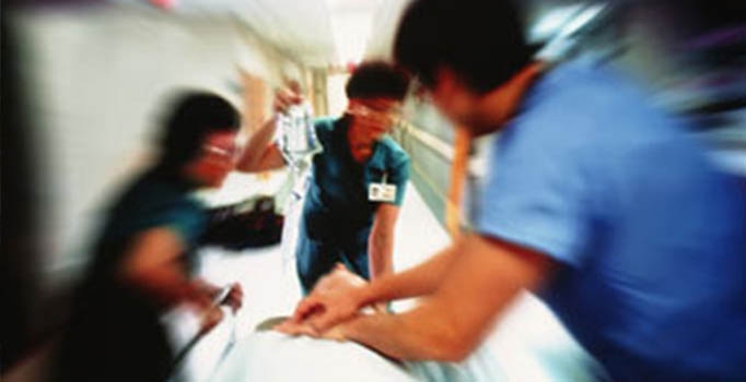 Okulun bahçesinde kalp krizi geçiren liseli genç öldü