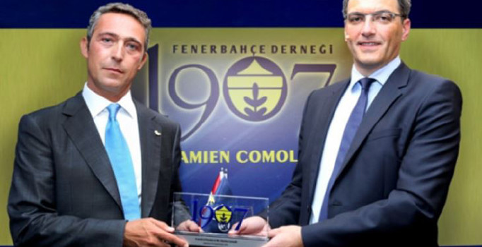 Fenerbahçe'nin sportif direktör adayı Comolli bu akşam İstanbul'a geliyor