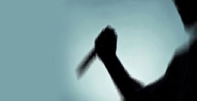 Elazığ'da bir kişi eşini çocuklarının yanında öldürdü