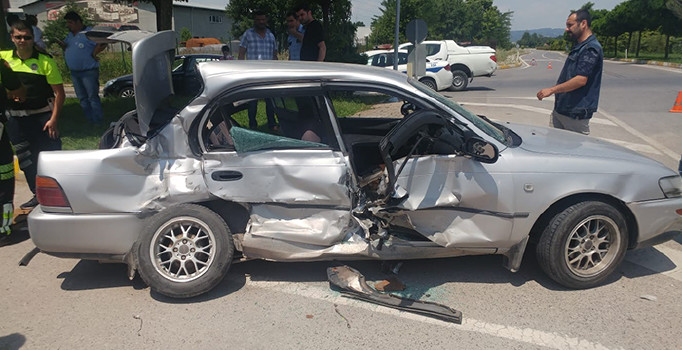 Kocaeli'de trafik kazası: 5 yaralı