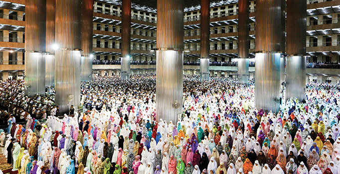 Prof. Dr. Niyazi Beki yazdı: Hz. Muhammed’in elçiliğine Allah’ın onayı