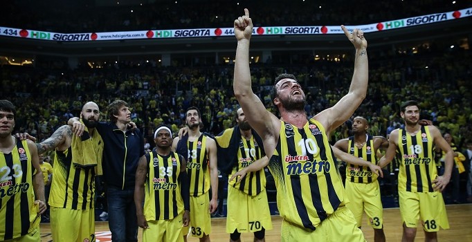 THY Euroleague çeyrek final ikinci maçında Fenerbahçe, Real Madrid'i 100-78 mağlup etti