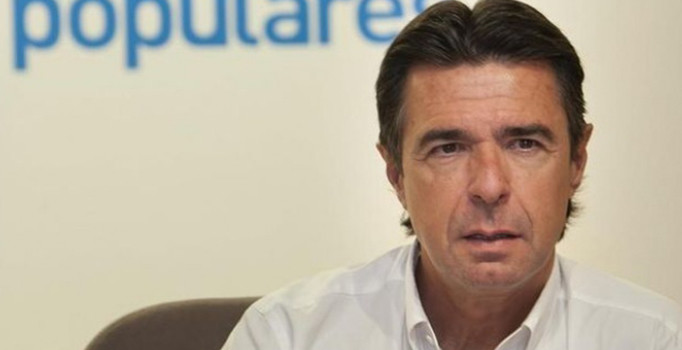 Panama Belgeleri'ne adı karışan İspanyol bakan istifa etti