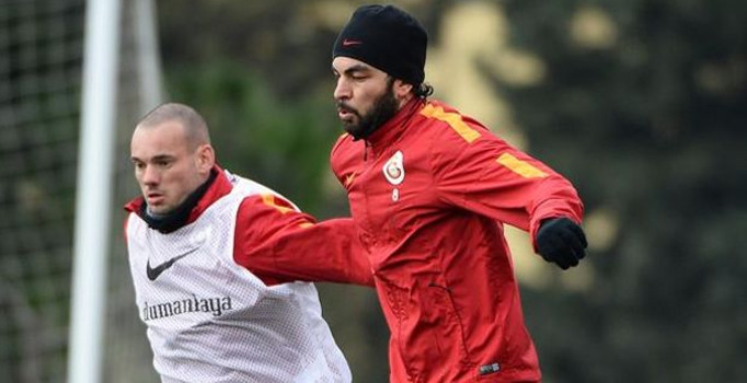 Galatasaray'da 4 futbolcu Antalyaspor kadrosundan çıkarıldı