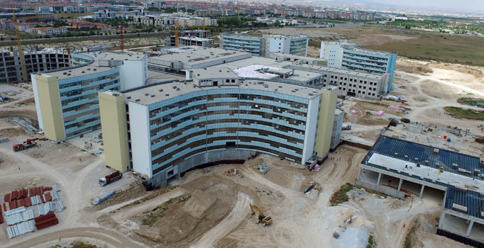 İnşaatın yüzde 51'i tamam: Yılda 2,5 milyon hastaya hizmet verecek