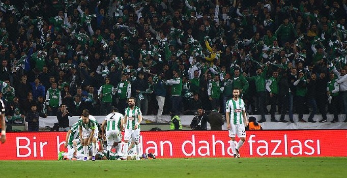 Konyaspor yenilmezliğini sürdürmek istiyor