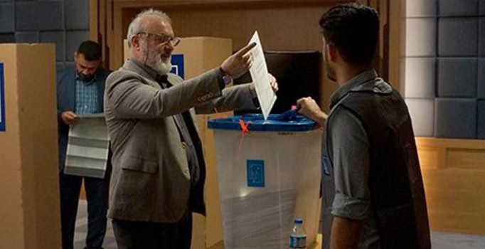 Irak'ta oy pusulalarının tutulduğu merkezde yangın