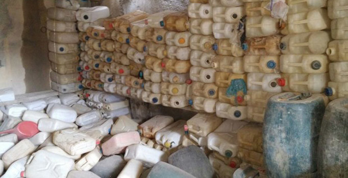 Hakkari'de teslim olan 7 teröristin gösterdiği yerden cephanelik çıktı