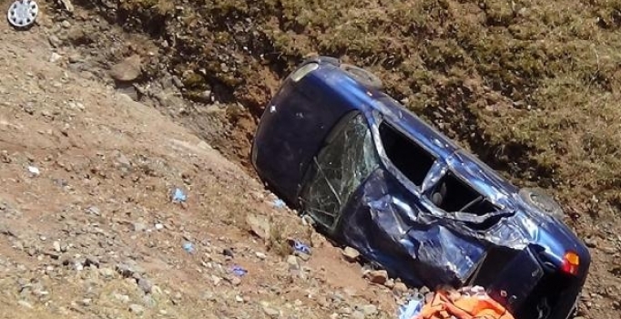 Bayram ziyaretine giden aile kaza geçirdi: 1 ölü, 3 yaralı