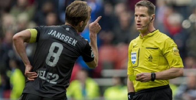 Hatalı karar veren hakemi polise şikayet etti