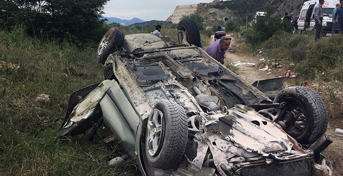 Bayram yolunda feci kaza! Çok sayıda yaralı var