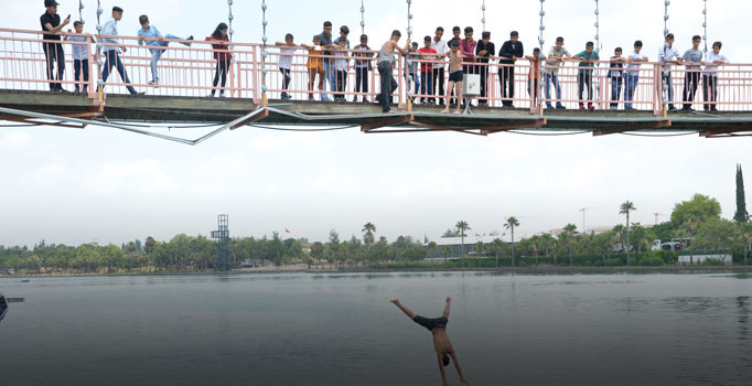 Adana'da ölümüne serinlik: Haftada en az bir çocuk ölüyor