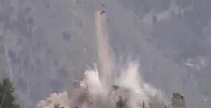 Afganistan'da Taliban'a hava operasyonu