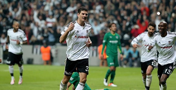 Mario Gomez'den ceza sınırında 12 maçta 9 gol