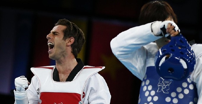 Dünya şampiyonu Milli tekvandocu Bahri Tanrıkulu, Filistin adına olimpiyata gidebilir