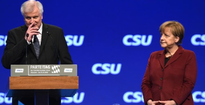 Almanya'da bürokrat gitti kriz bitmedi