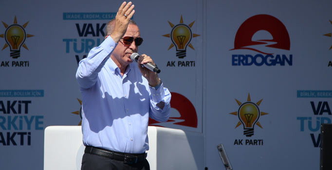 Cumhurbaşkanı Erdoğan: Şimdi Münbiç'te derslerini veriyoruz