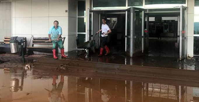 Giresun'da hastaneyi su bastı
