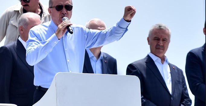 Son dakika! Cumhurbaşkanı Erdoğan'dan İnce'ye hakaret tepkisi: Bir adaya yakıştı mı?