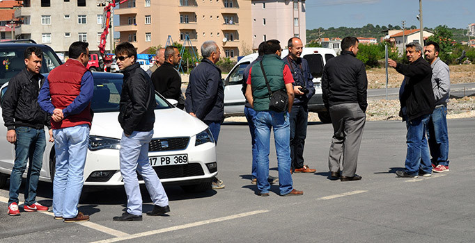 Çanakkale'de bir grip 'trafik yavaşlatma' eylemi yaptı