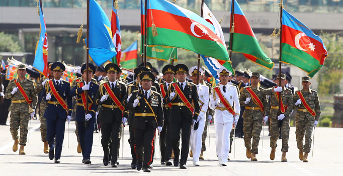 Azerbaycan'dan gövde gösterisi! Türk Yıldızları ve SOLOTÜRK de olacak