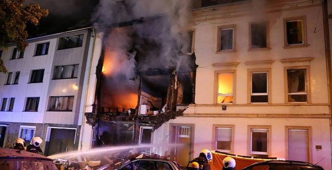 Ölmek istedi bütün binayı havaya uçurdu