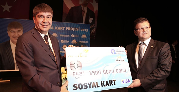 Antalya'da yoksul ailelere ''Sosyal Kart'' yardımı