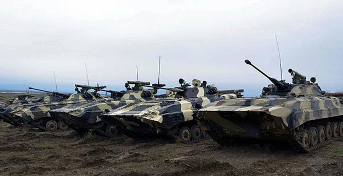 Azerbaycan ordusu geniş kapsamlı tatbikata başladı