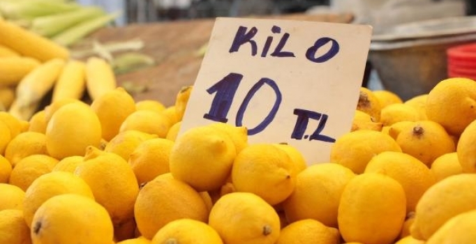 Pazara gidenin yüzü ekşiyor; limon halde 6,5 pazarda 10 lira