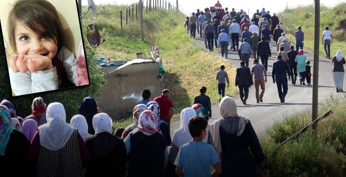 Küçük Leyla son yolculuğuna uğurlandı