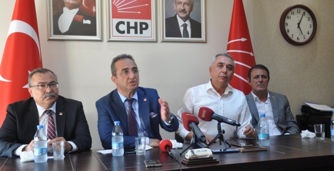 CHP'li Tezcan: Gündemimizde kurultay yok