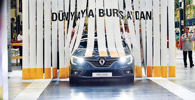 Otomotivi AB kurtardı