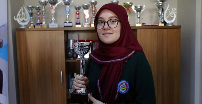 LGS birincisi Azra Kargı'nın tercihi İmam Hatip