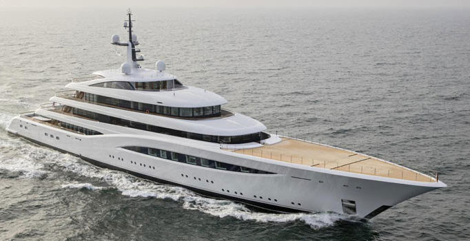 200 milyon dolarlık mega yat 'Faith' Marmaris'te