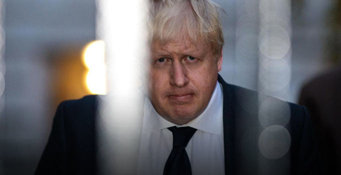 Son dakika! İngiltere Dışişleri Bakanı istifa etti